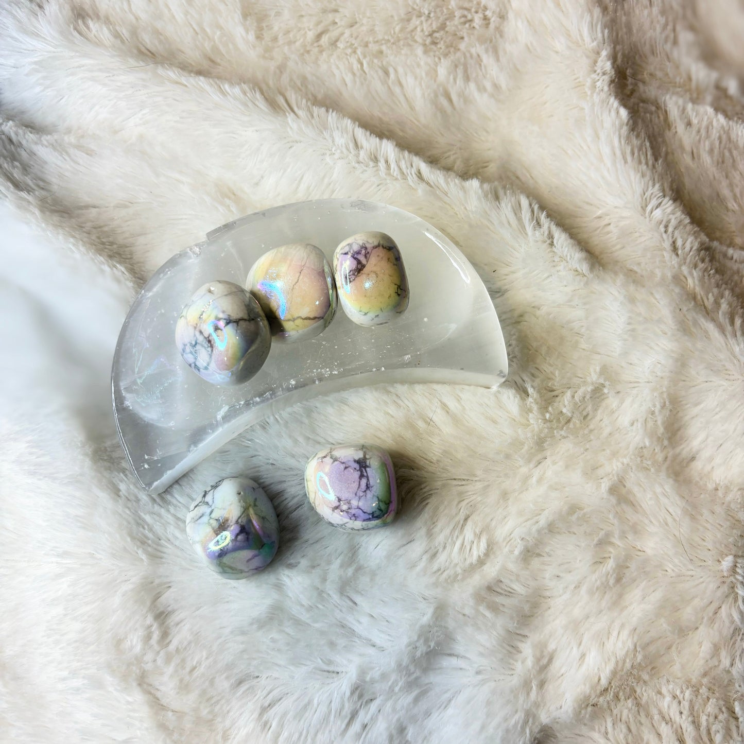 Stone Tumbled | Aura Howlite