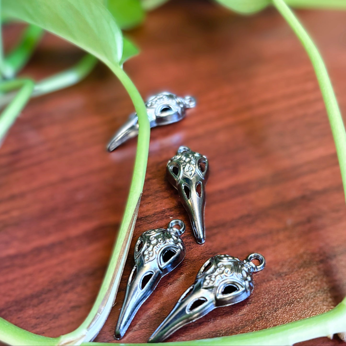 "Raven Skull | Gun Metal"