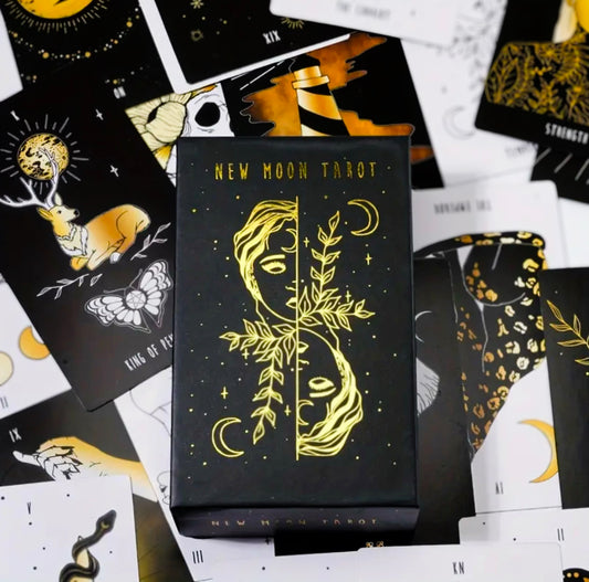 New Moon Tarot Deck: (78 Cards)