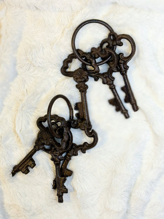 Vintage Skeleton Keys