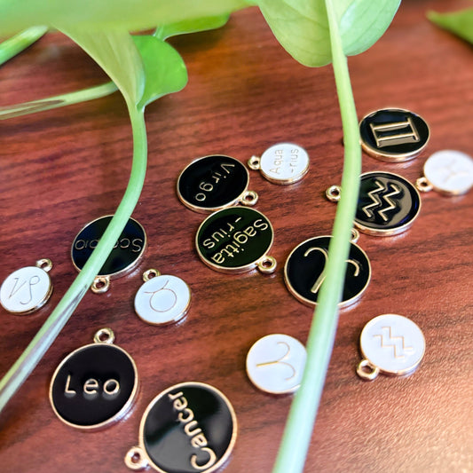 "Zodiac Circle | White"